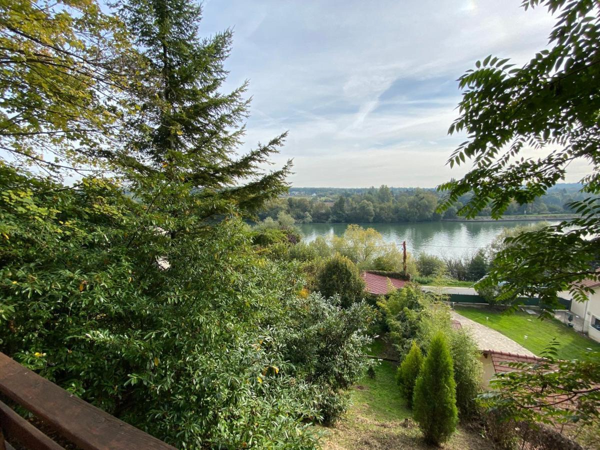 Chalet en bord de Seine Villa Le Coudray-Montceaux Buitenkant foto